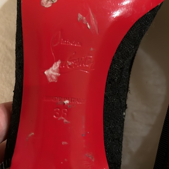 Louboutin lace with animal print with zipper bows. Beautiful shoes. Runs narrow. - Picture 10 of 10